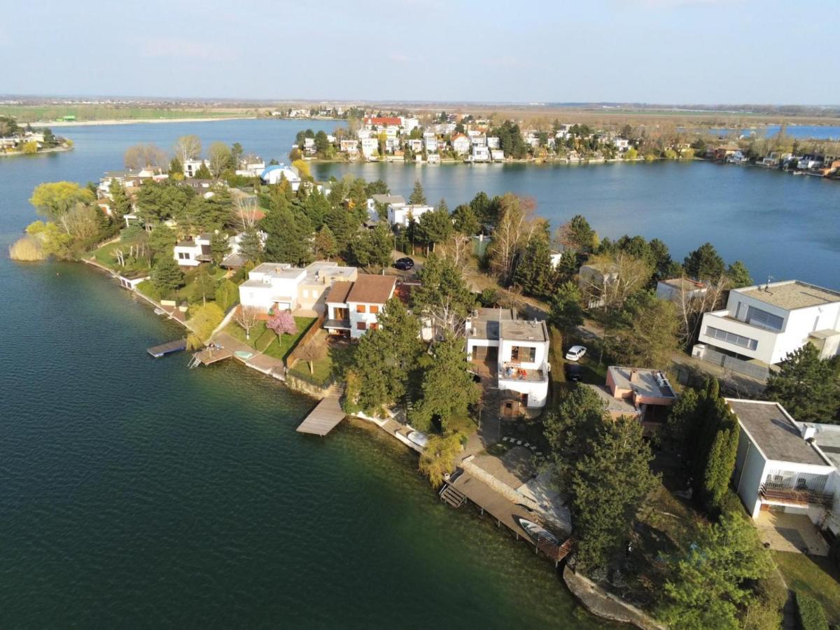 Topsenec-Lakeside Home Ngoại thất bức ảnh