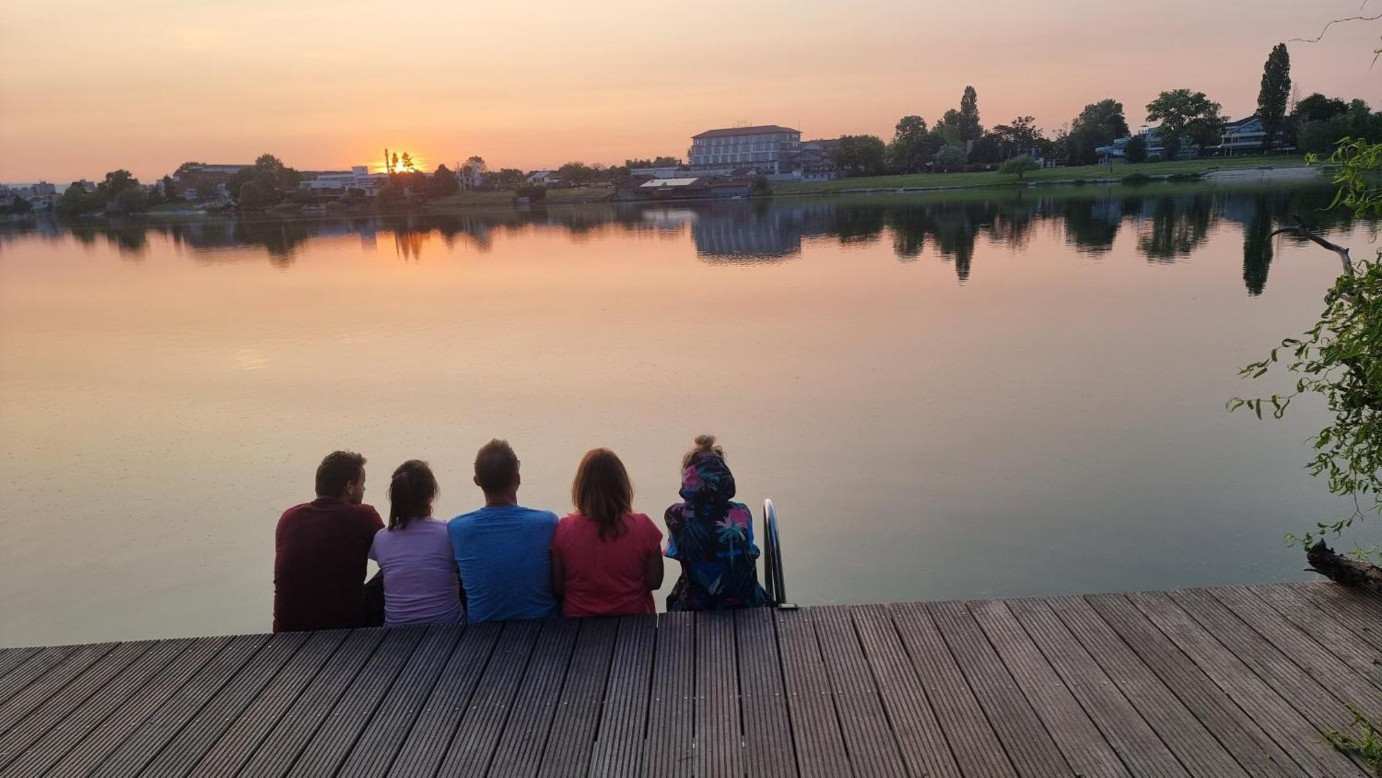 Topsenec-Lakeside Home Ngoại thất bức ảnh