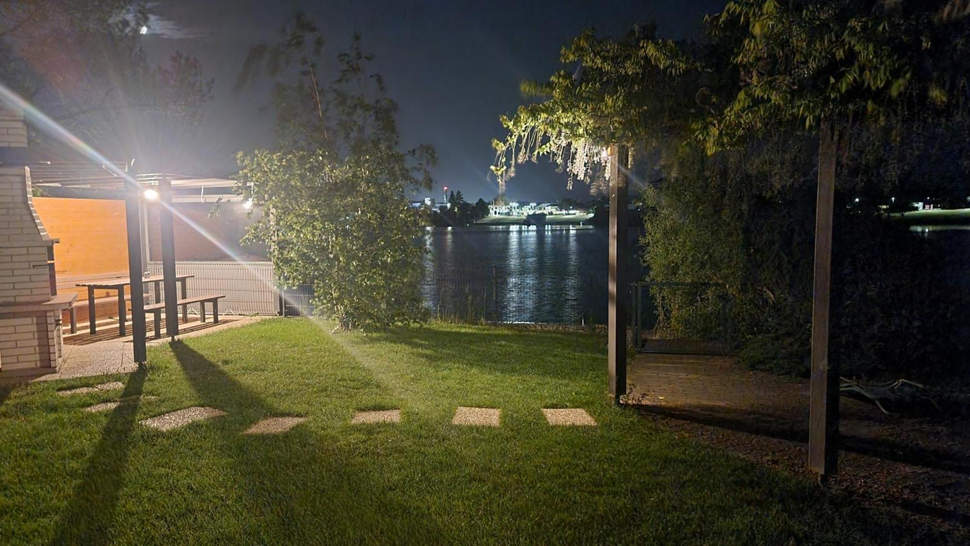 Topsenec-Lakeside Home Ngoại thất bức ảnh