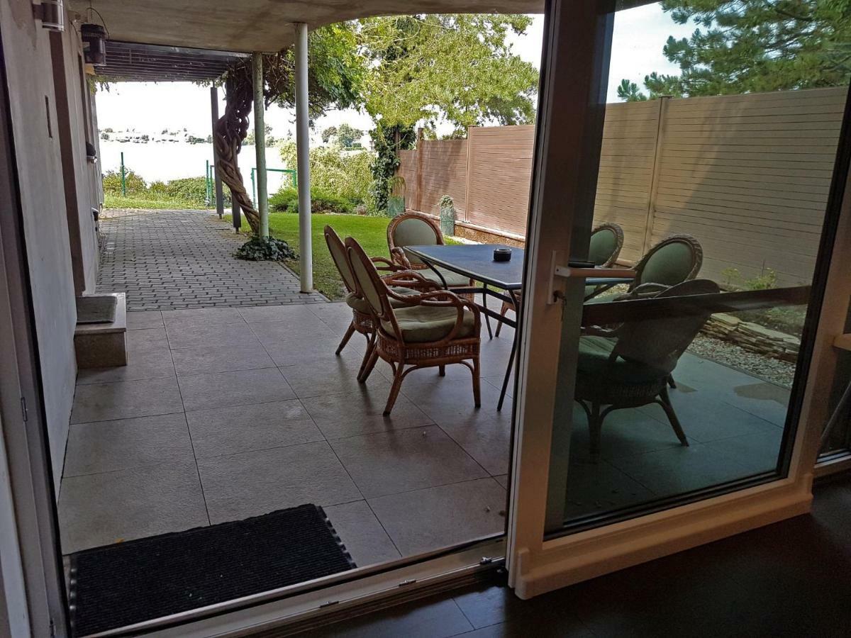 Topsenec-Lakeside Home Ngoại thất bức ảnh